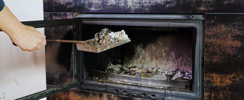 Fireplace Interior Sweeping in Shawinigan, QC