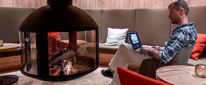 Hanging & Suspended Fireplaces Designer in Saint-Jean-des-Piles, Quebec